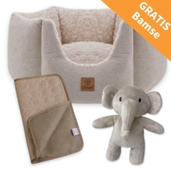 Et dejligt sæt med både hundekurv, køletæppe og en gratis bamse. Perfekt til sommer.