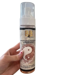 Den smarte B&B Waterless Shampoo DeLuxe til hunde fås både med parfume eller uden parfume