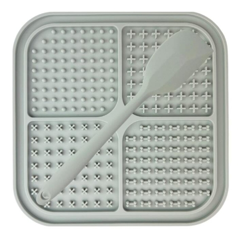 Ollipet slikkeplade med dejskraber i flot dusty mint farve underholder og stimulere hunden mentalt.