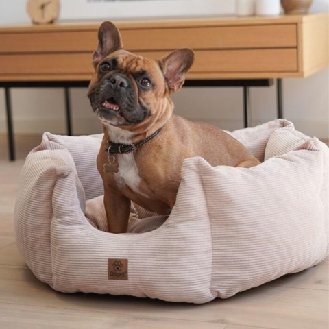 Skøn hundekurv i Dusty Rose - perfekt til hjemmet