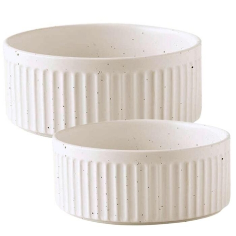 Keramik hundeskål som kan indeholde 600 eller 400 ml.