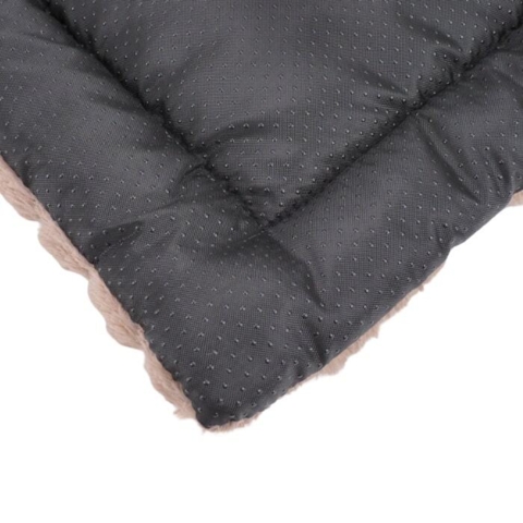 Hundemadras med skridsikker bund. Praktisk og flot.