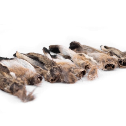 Tørrede kaninøre med pels - spændende tyggeoplevelse