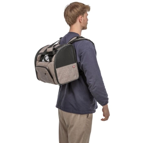 På tur med hund i rygsæk – Shiva giver tryghed og komfort, selv under udendørs eventyr