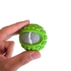 Tennisbold fra Pawise med TPR gummi rundt om og squeaker indeni