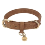 Flot Justerbart hundehalsbånd i lækker brun farve.